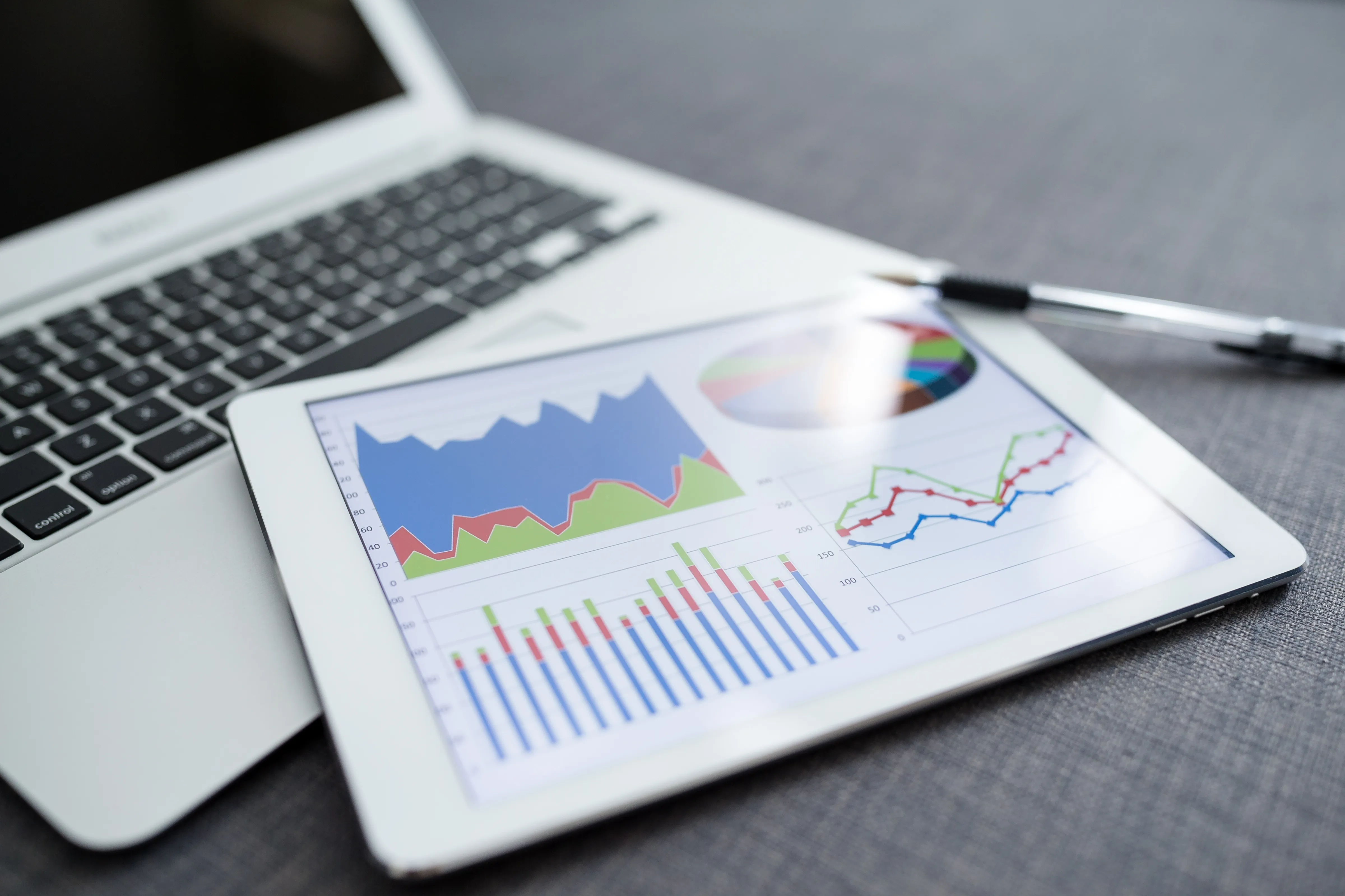 Local search and ranking data on a laptop and tablet
